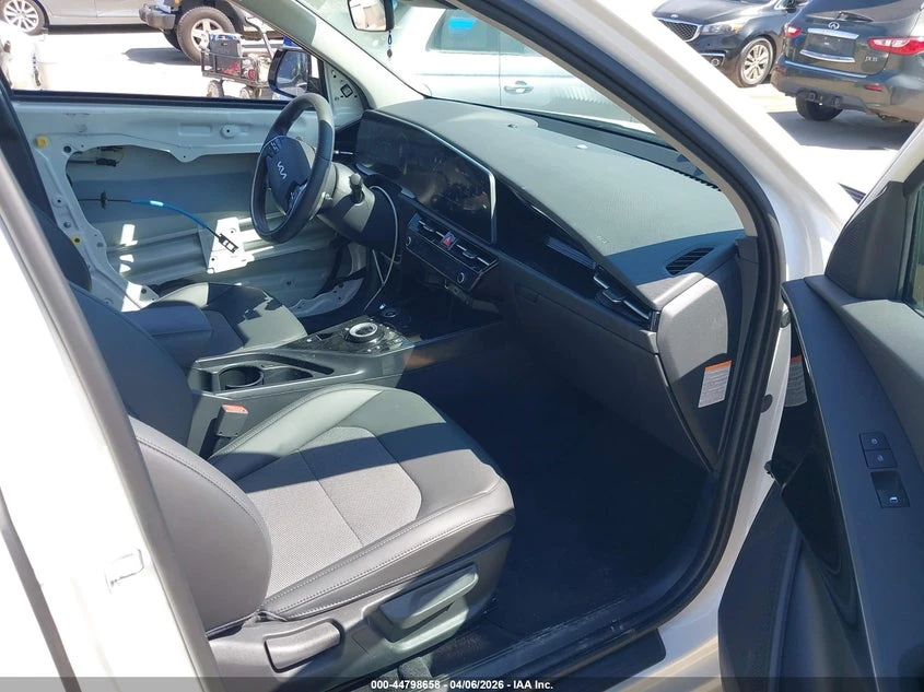 Kia Niro Ev Wind, снимка 5 - Автомобили и джипове - 55188205