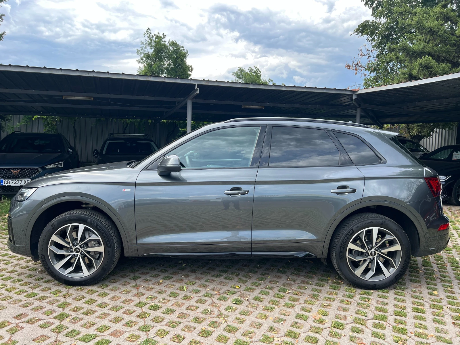 Audi Q5 S-Line 45 TFSI Quattro / Matrix LED, снимка 3 - Автомобили и джипове - 55206606