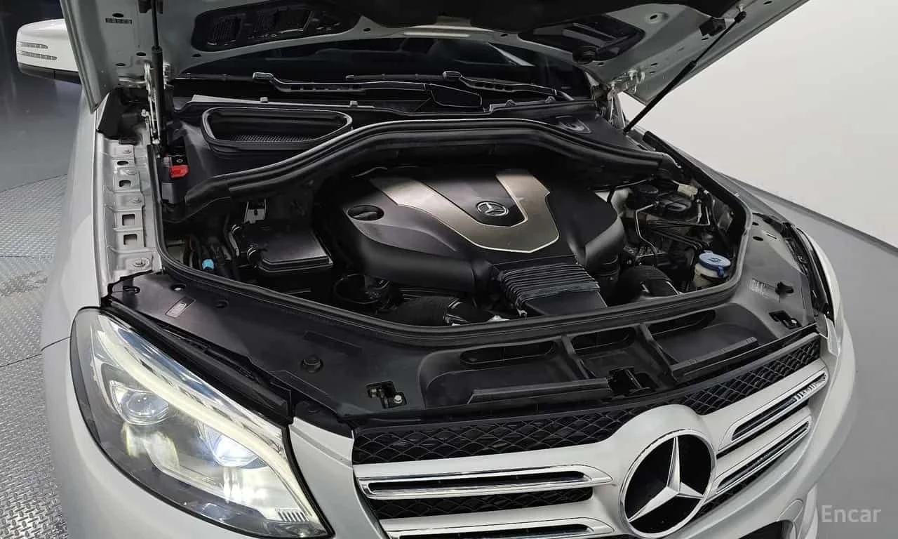 Mercedes-Benz GLE 350 4MATIC | АВТОФИНАНСИРАНЕ, снимка 6 - Автомобили и джипове - 55599543