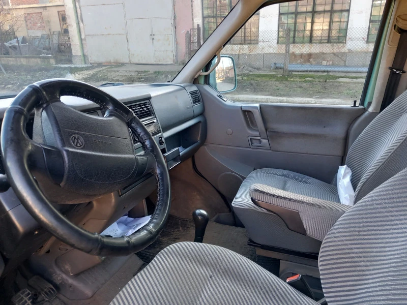 VW Caravelle, снимка 8 - Бусове и автобуси - 47440124