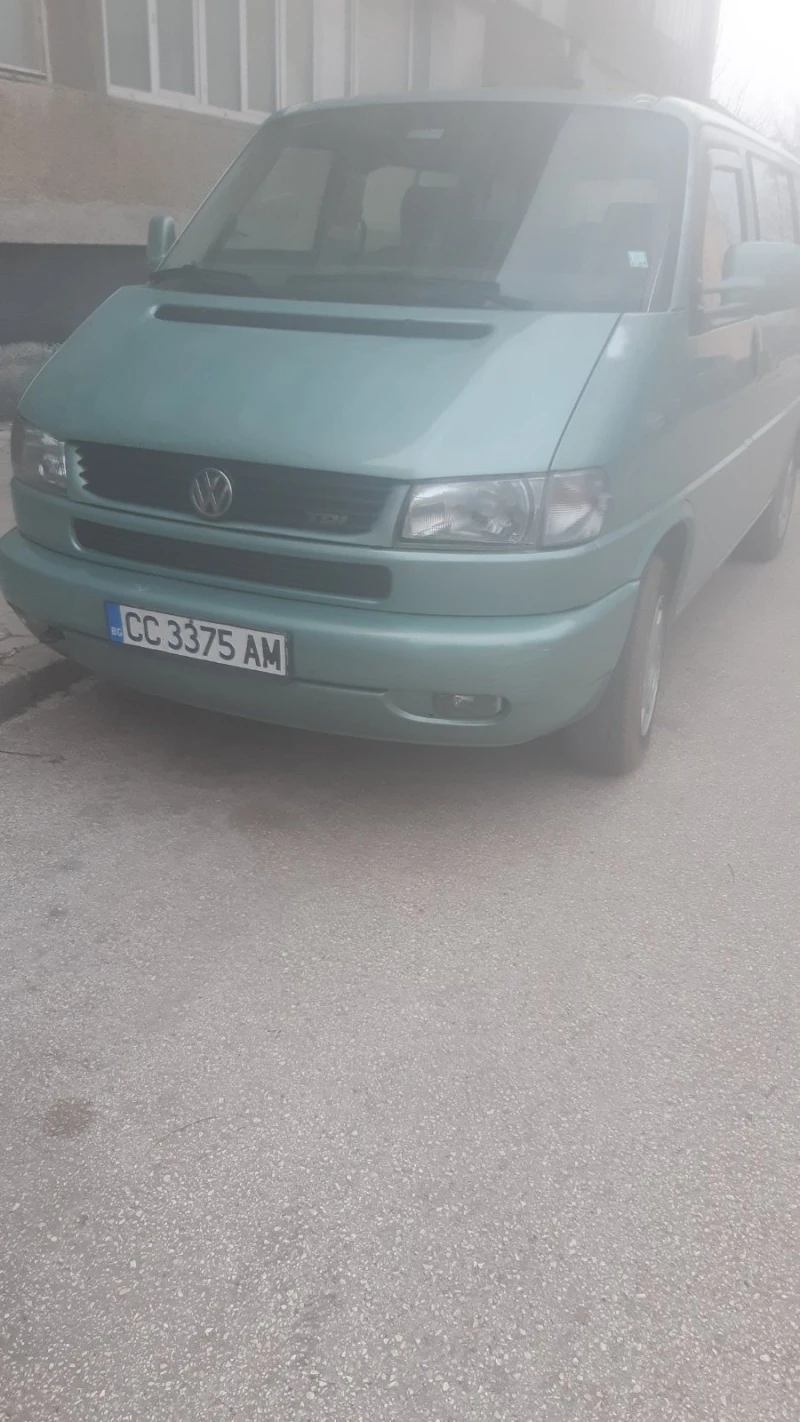 VW Caravelle, снимка 1 - Бусове и автобуси - 47440124