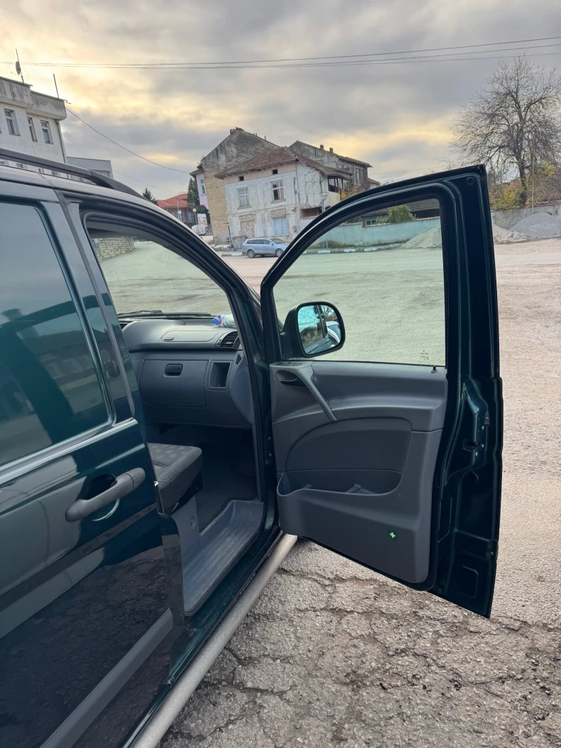Mercedes-Benz Vito 2.2 CDI Климатик!!, снимка 11 - Бусове и автобуси - 52539911