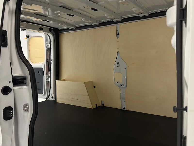 Renault Trafic L2H1 2.0 tdCi 3, 0t Komfort PDC| BTH| KLIMA, снимка 11 - Бусове и автобуси - 52540370