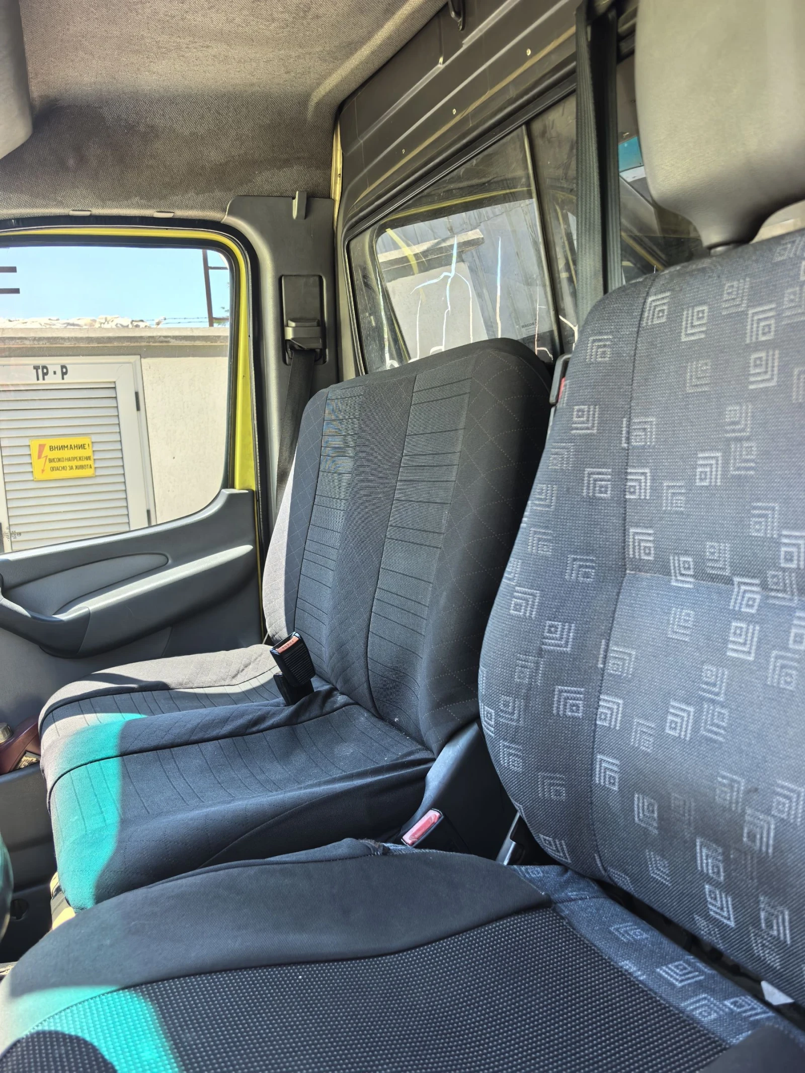 Mercedes-Benz Sprinter 216 216 CDI - изображение 10