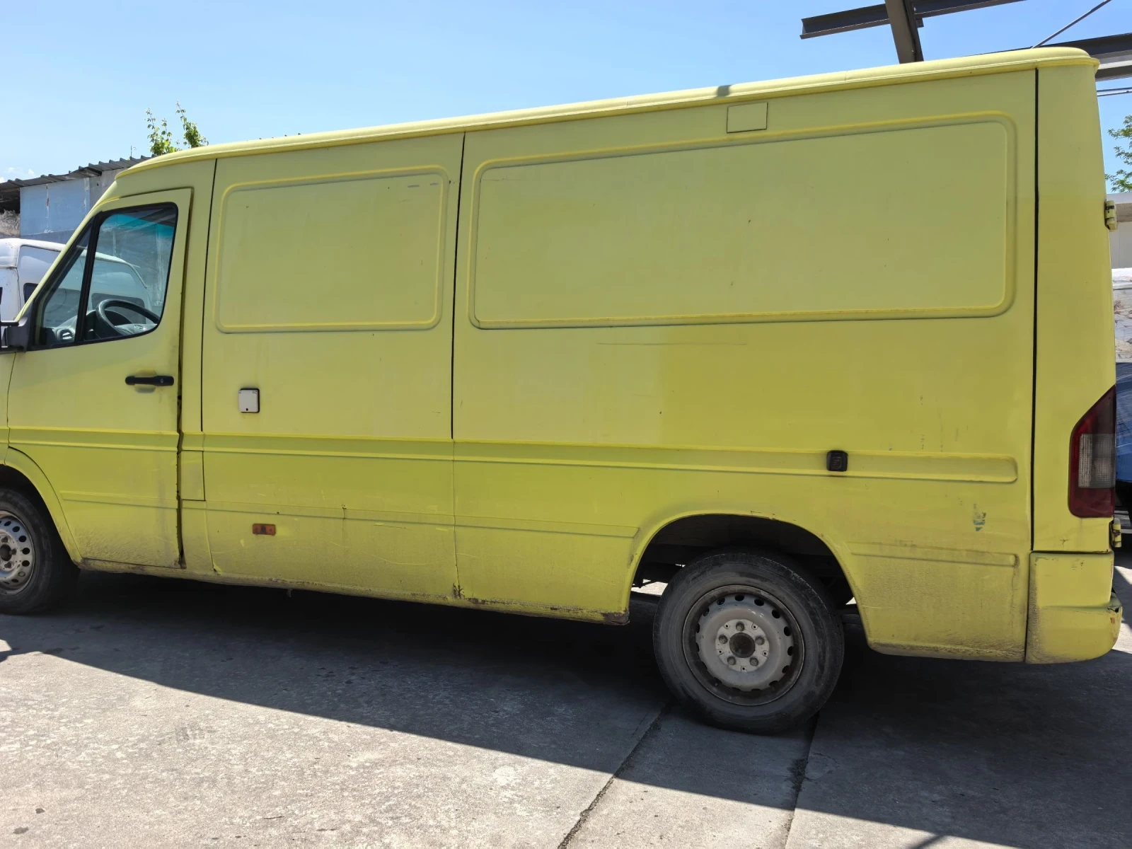 Mercedes-Benz Sprinter 216 216 CDI - изображение 4