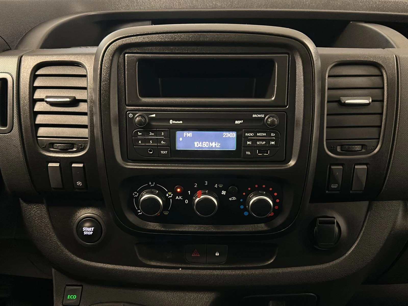 Renault Trafic L2H1 2.0 tdCi 3, 0t Komfort PDC| BTH| KLIMA | Mobile.bg   15