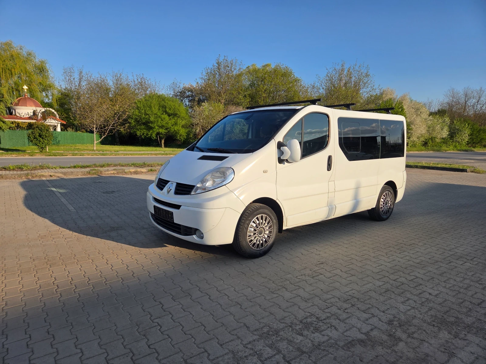 Renault Trafic Nov vnos  8+ 1 2.0dci 90 k.s