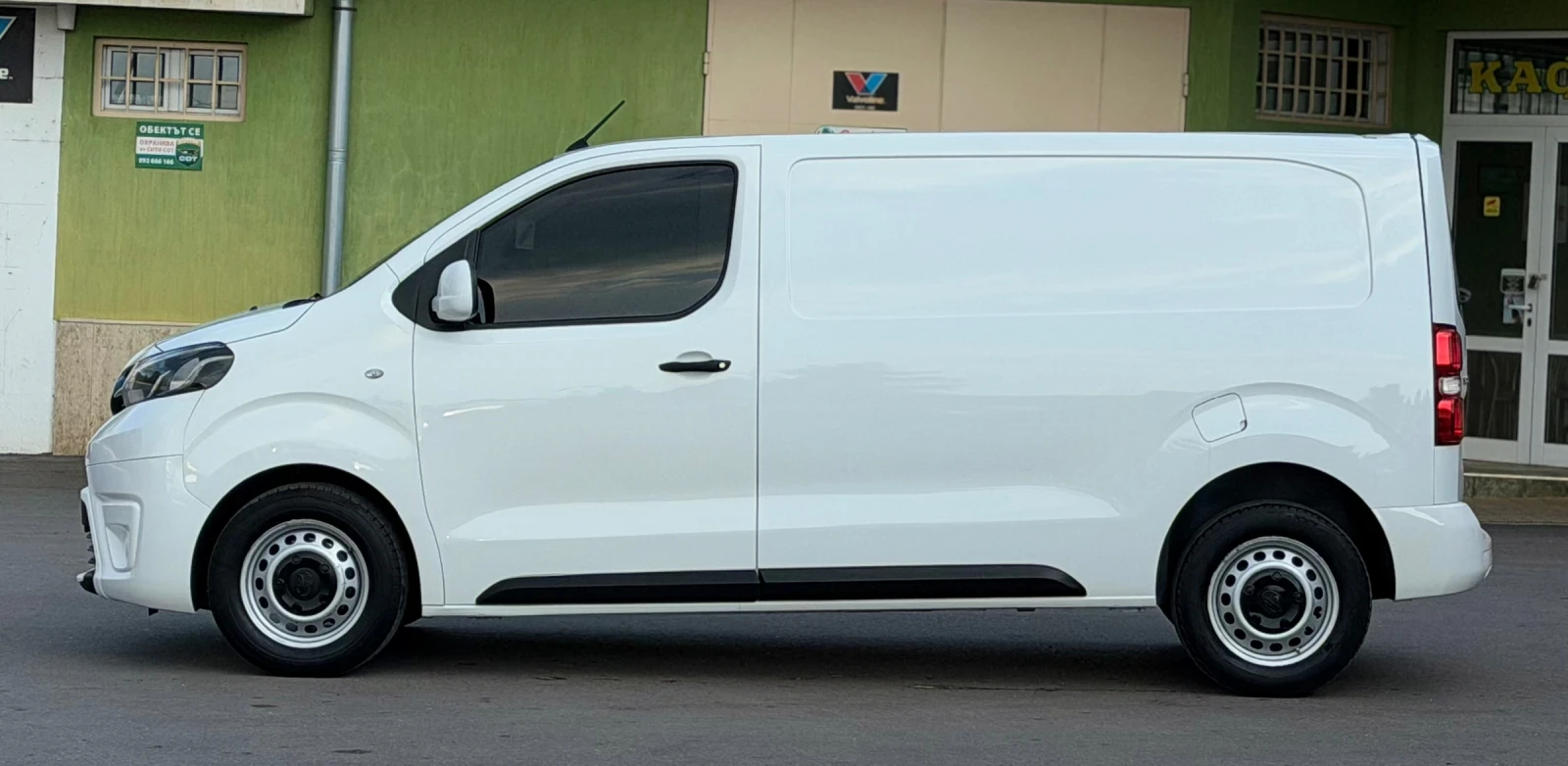 Toyota Proace 2.0D-4D 150к.с * Климатик* * Швейцария* , снимка 7 - Бусове и автобуси - 54663566