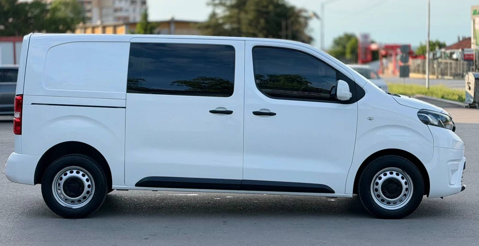Toyota Proace 2.0D-4D 150к.с * Климатик* * Швейцария* , снимка 8 - Бусове и автобуси - 54663566
