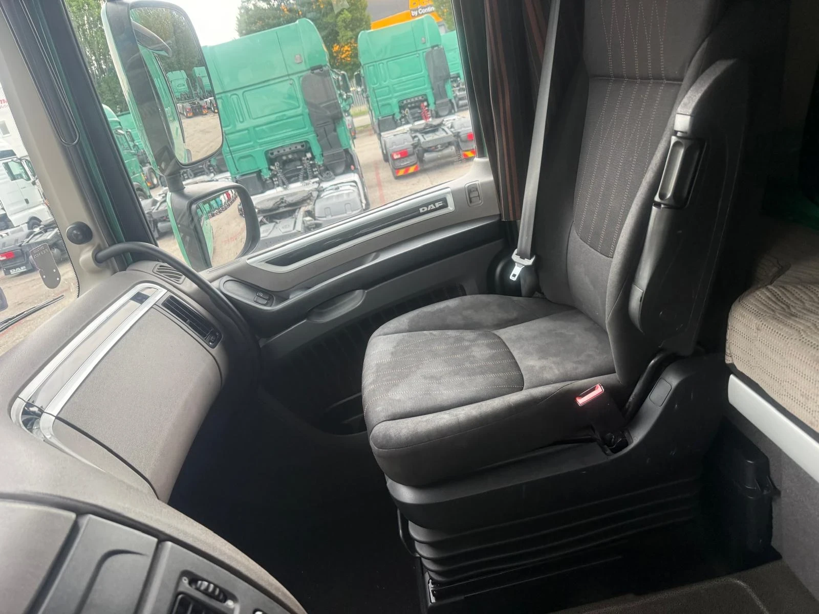 Daf Xf-480, снимка 11 - Камиони - 55016594