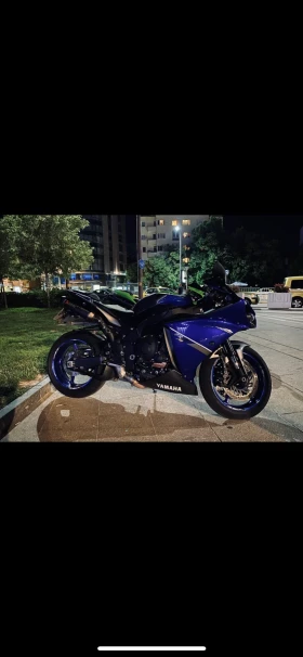 Yamaha YZF-R1  - изображение 1