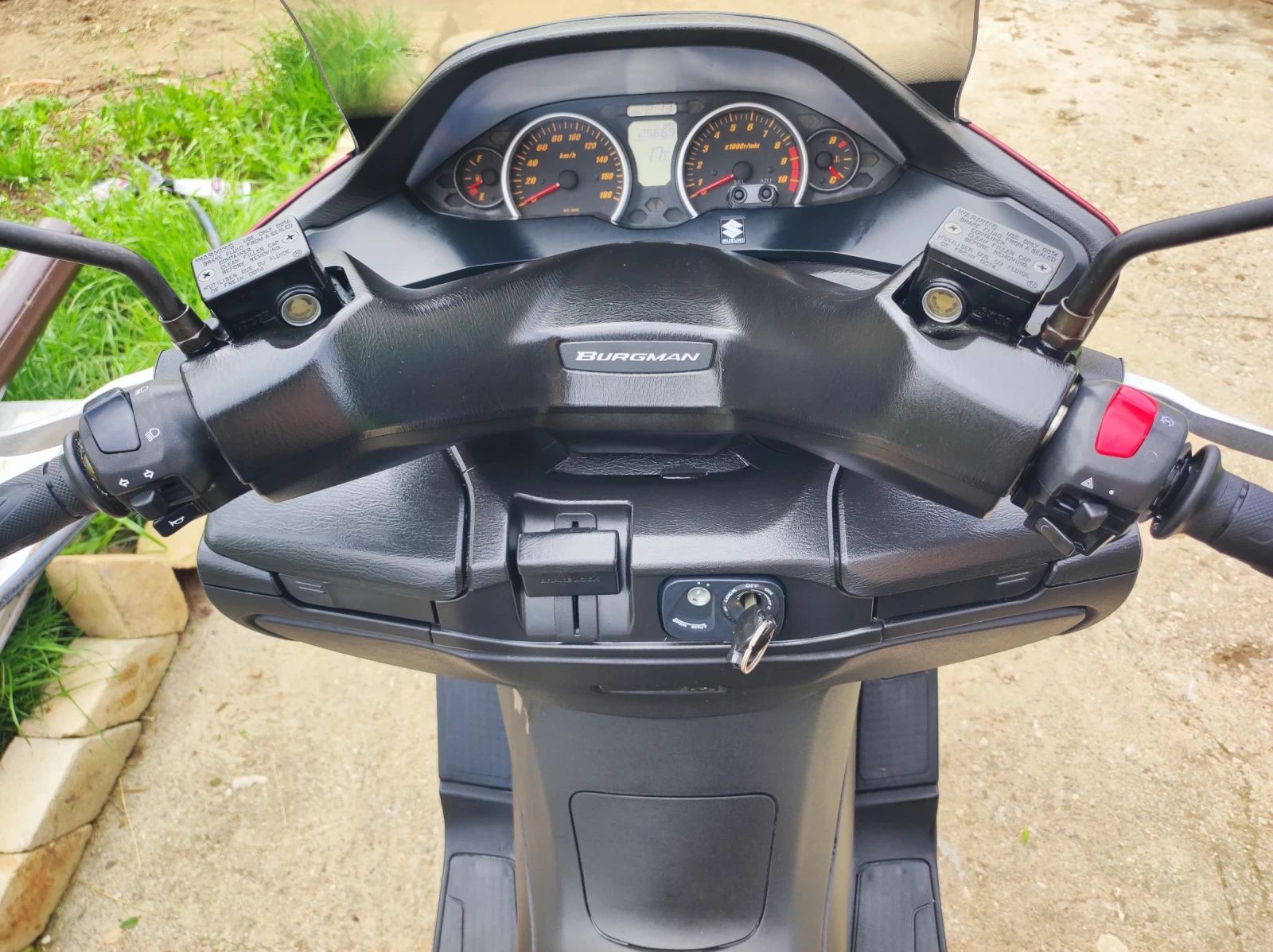 Suzuki Burgman 400 i ABS - изображение 9