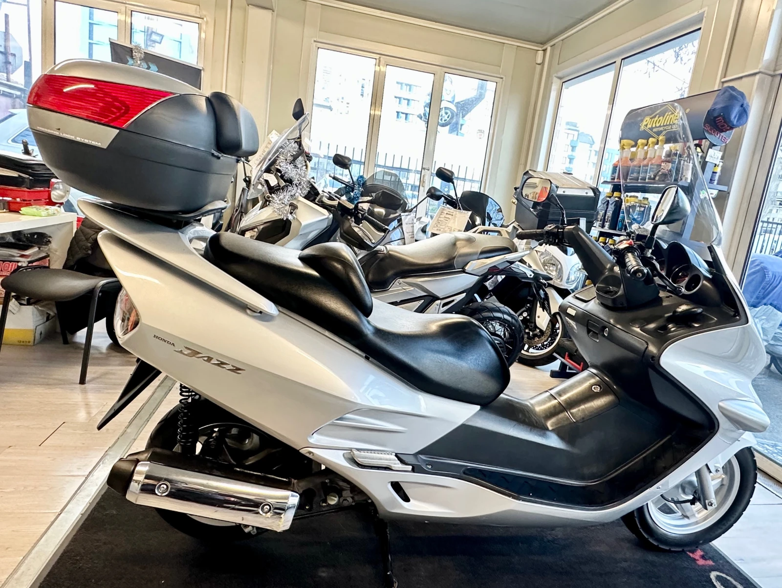 Honda Jazz 250�� 25083��. | Mobile.bg � ����������� 16