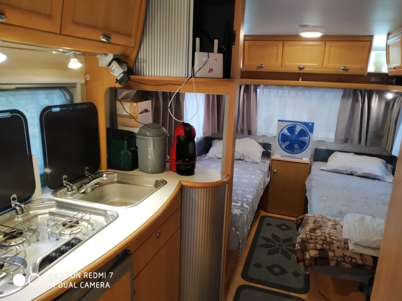 Каравана Cristall 530EB, снимка 3 - Каравани и кемпери - 51948490