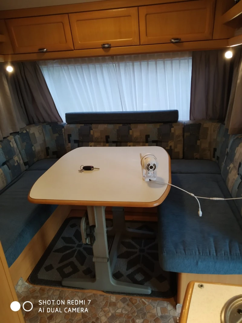 Каравана Cristall 530EB, снимка 8 - Каравани и кемпери - 51948490