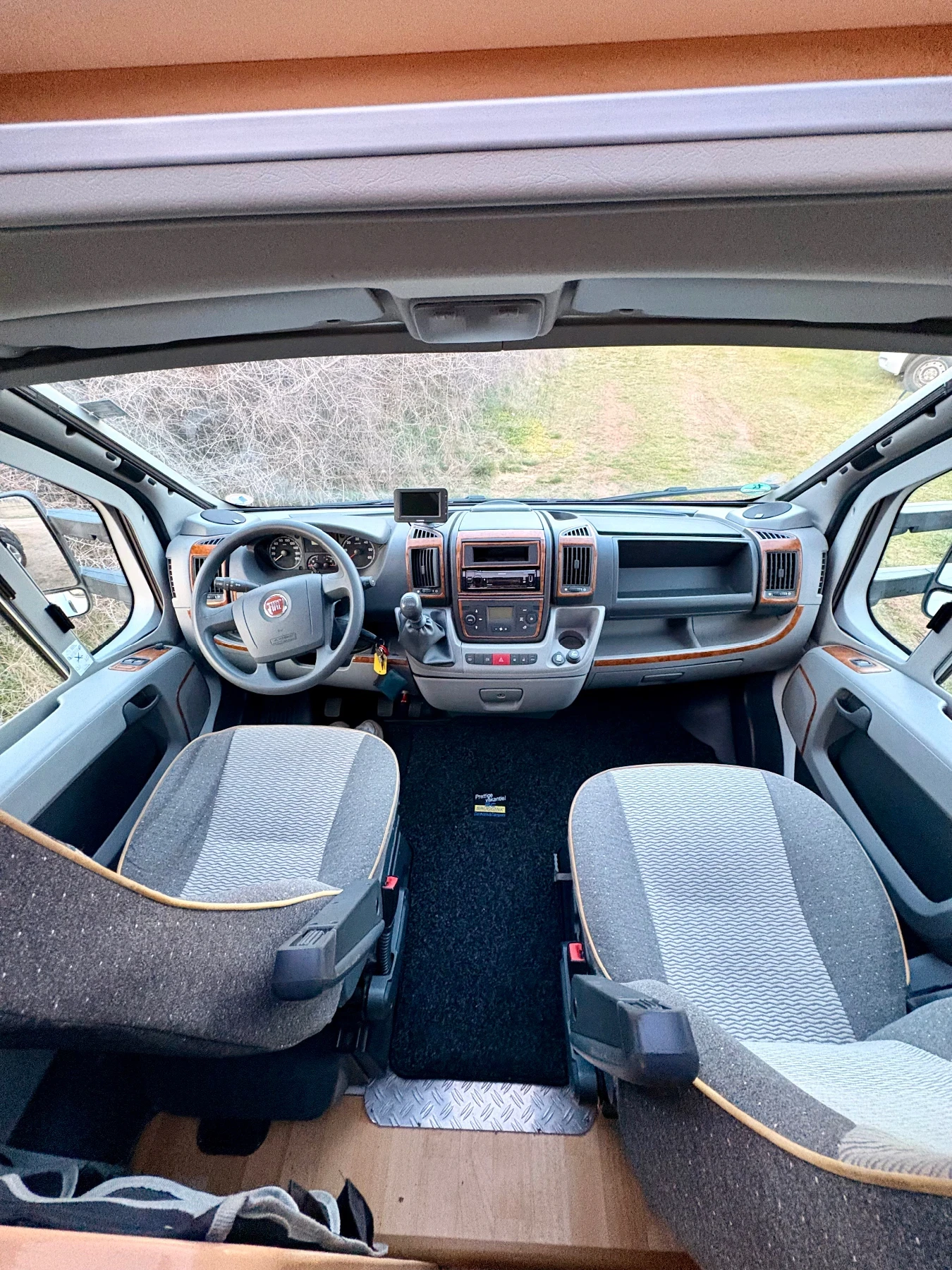 Кемпер Dethleffs Advantage, снимка 11 - Каравани и кемпери - 53878782