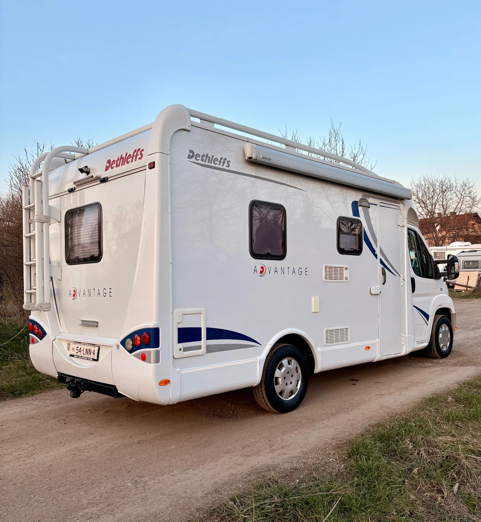 Кемпер Dethleffs Advantage, снимка 3 - Каравани и кемпери - 53878782