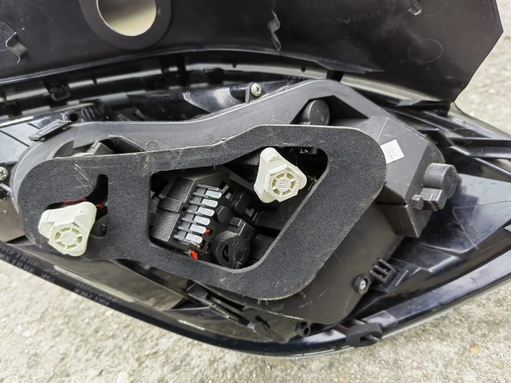    Opel Astra 2009. | Mobile.bg   3