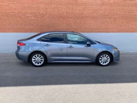 Toyota Corolla * LE CVT * CARFAX * ПАНО * KEYLESS * ПОДГРЕВИ, снимка 3