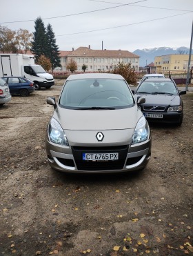 Renault Scenic, снимка 1 - Автомобили и джипове - 45333817