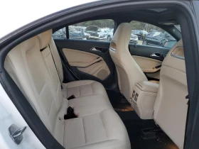 Mercedes-Benz CLA 250 4MATIC Harman/Kardon Пано* Keyless* , снимка 10