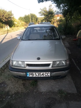 Обява за продажба на Opel Vectra 1.6i ~2 600 лв. - изображение 1