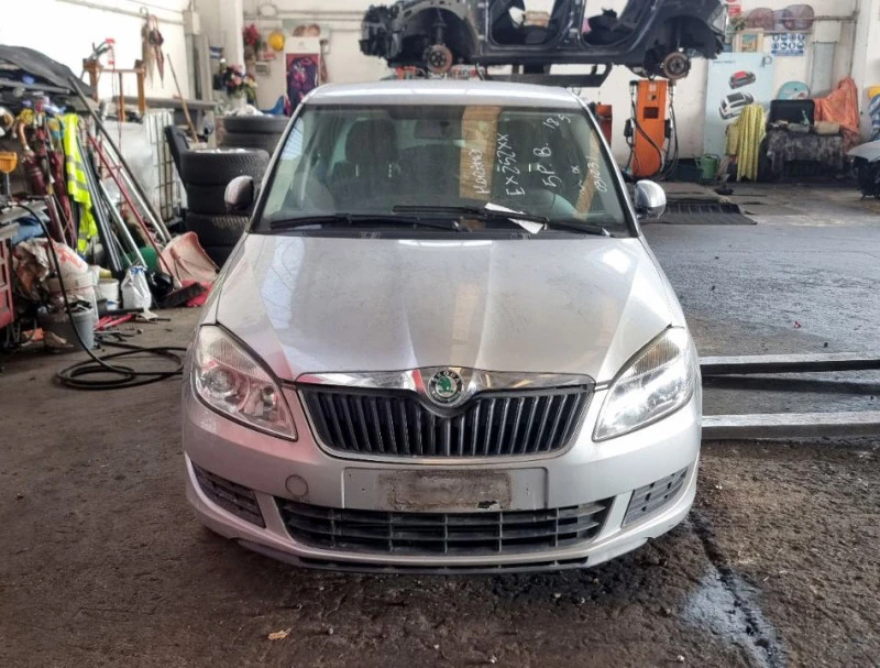 Skoda Fabia, снимка 2 - Автомобили и джипове - 41395050