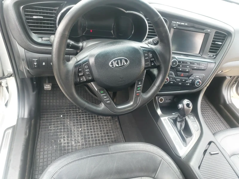 Kia Optima К5 хибрид, снимка 16 - Автомобили и джипове - 47473125