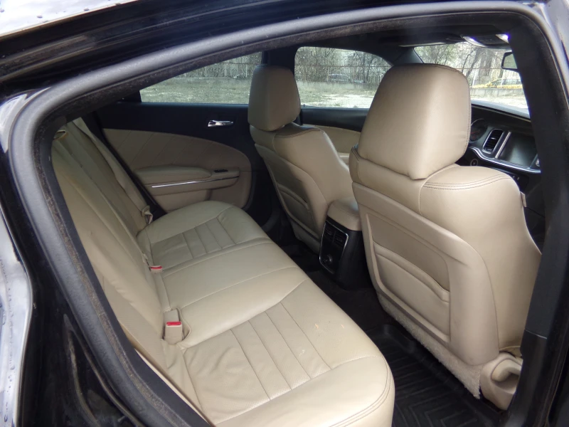 Dodge Charger RT, снимка 10 - Автомобили и джипове - 50293677