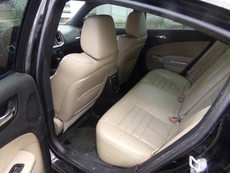 Dodge Charger RT, снимка 12 - Автомобили и джипове - 50293677