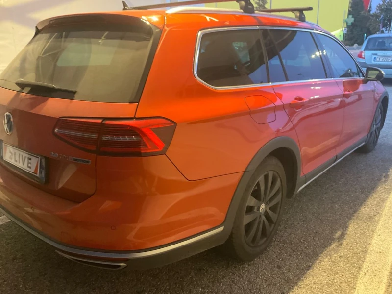 VW Passat Alltrack 2.0 TDI 4Motion BlueMotion Tech, снимка 17 - Автомобили и джипове - 48446109