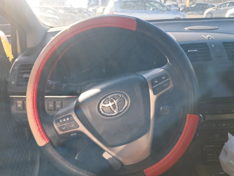 Toyota Avensis 2.2, снимка 6 - Автомобили и джипове - 48614607