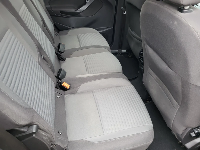 Ford C-max 1.6 Бензин-Газ, снимка 8 - Автомобили и джипове - 52846387