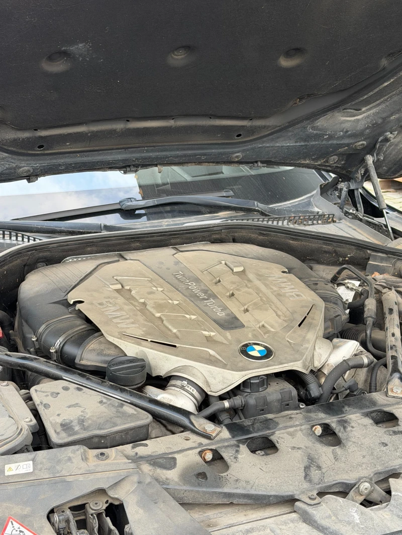 BMW 750 Li XDrive, снимка 9 - Автомобили и джипове - 52489447