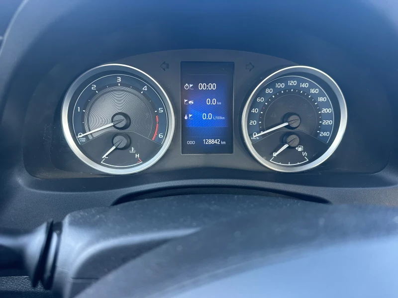 Toyota Corolla, снимка 12 - Автомобили и джипове - 52576987