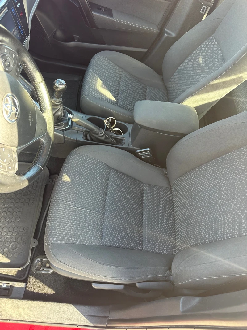 Toyota Corolla, снимка 9 - Автомобили и джипове - 52576987