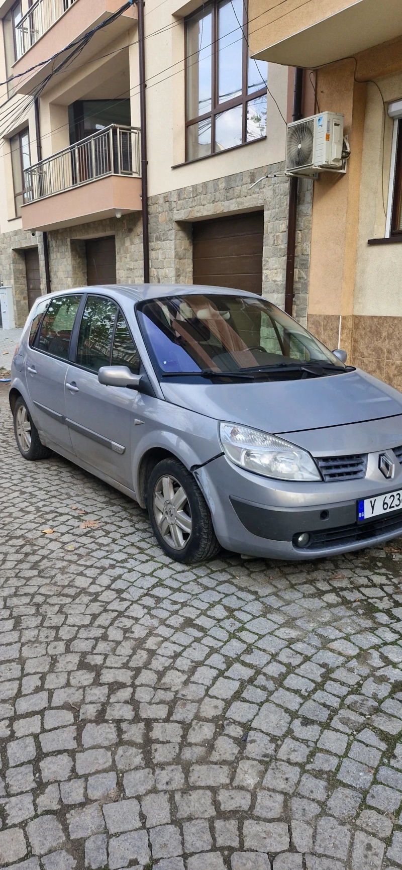 Renault Scenic, снимка 2 - Автомобили и джипове - 52650082