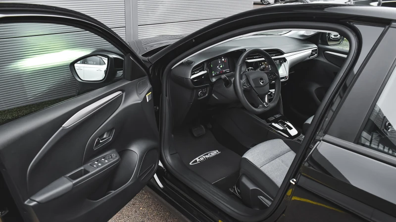 Opel Corsa e-Edition 50 kWh, снимка 8 - Автомобили и джипове - 53236203