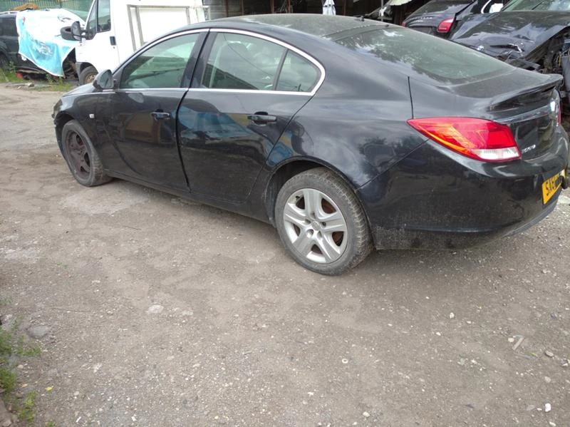 Opel Insignia 2.0cdti, снимка 2 - Автомобили и джипове - 45189104