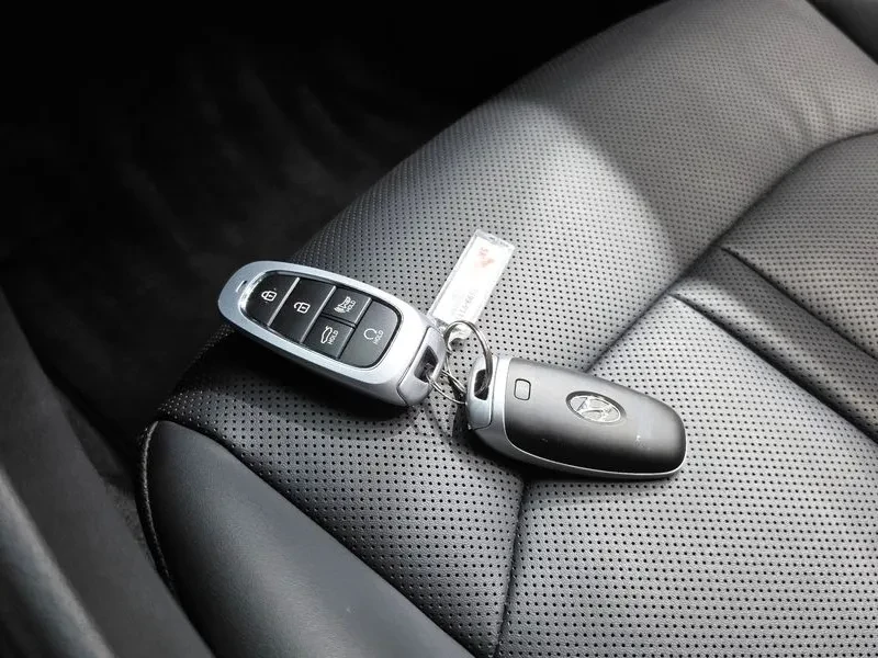 Hyundai Sonata 2.0 - ���� 30% ����� | Mobile.bg � ����������� 16