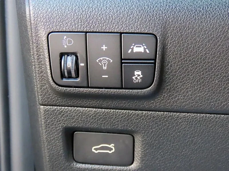 Kia K5 2.0 Lpi Standard, снимка 14 - Автомобили и джипове - 56654472