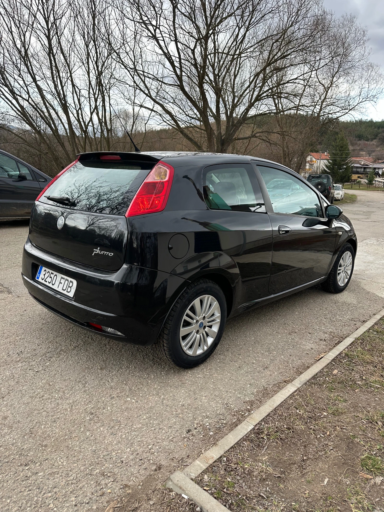 Fiat Punto Grande Punto 1.3 multijet 90к.с. - изображение 3