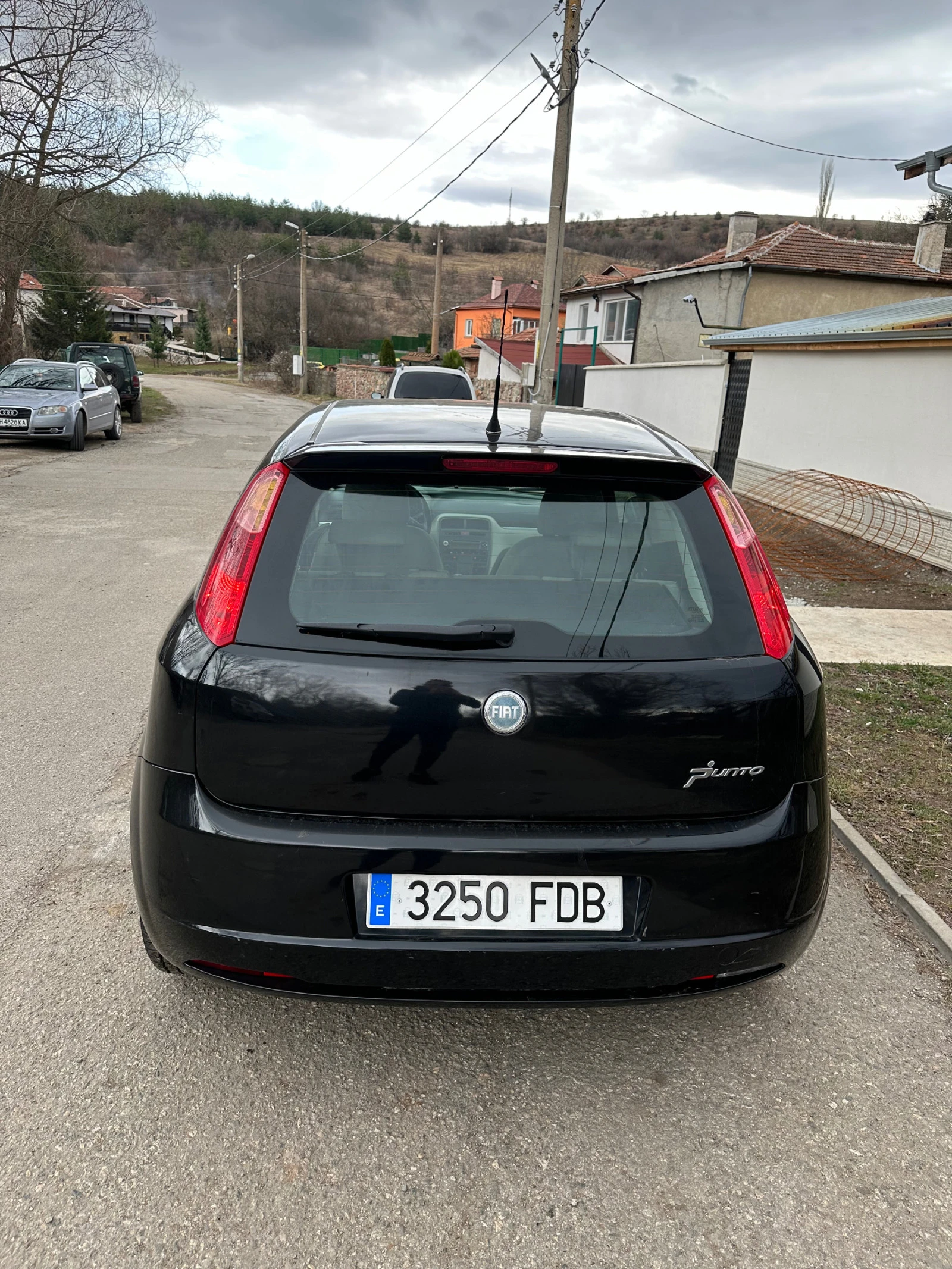 Fiat Punto Grande Punto 1.3 multijet 90к.с. - изображение 4