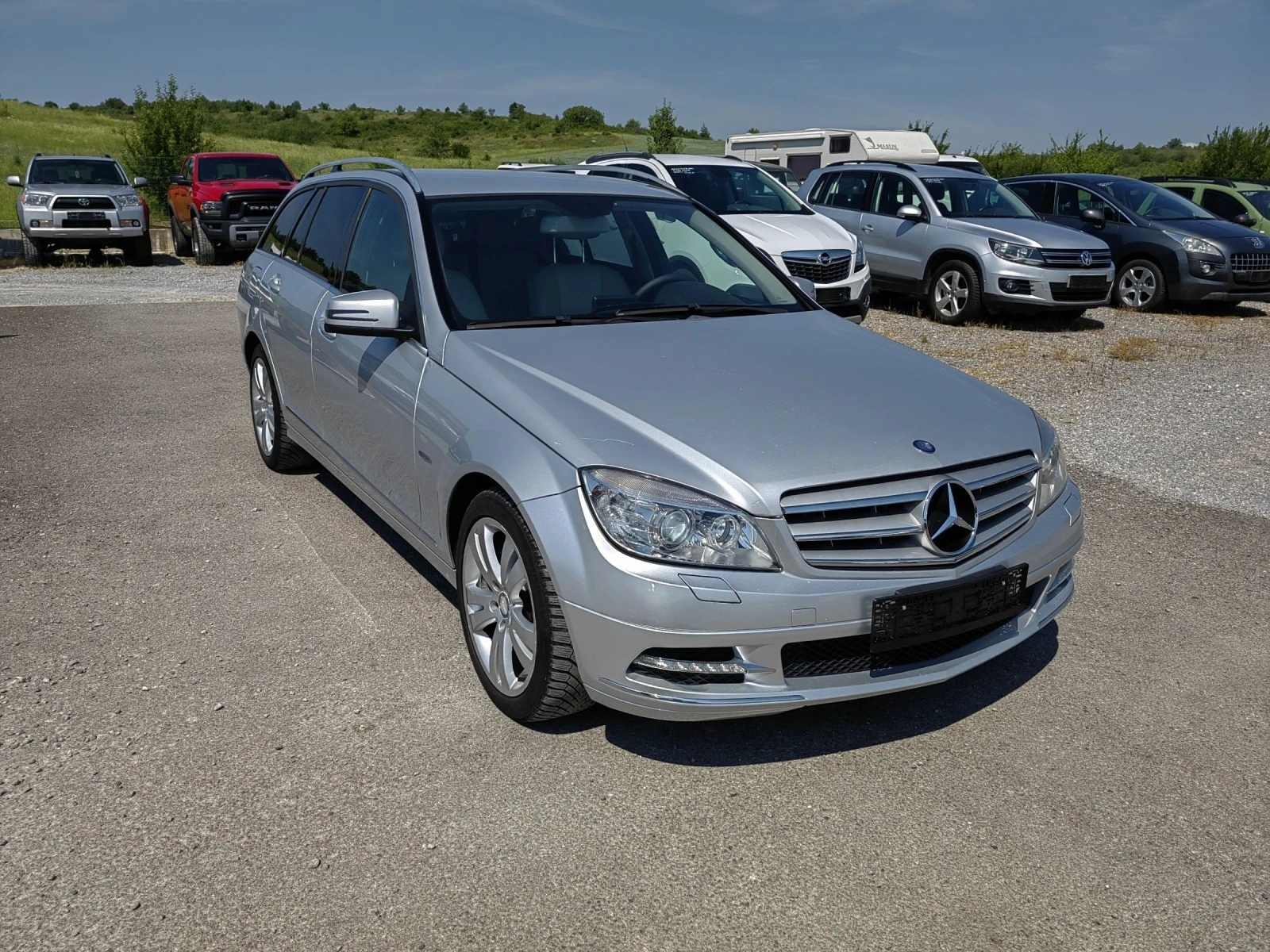 Mercedes-Benz C 350 AVANGARD 231k.с. - изображение 2