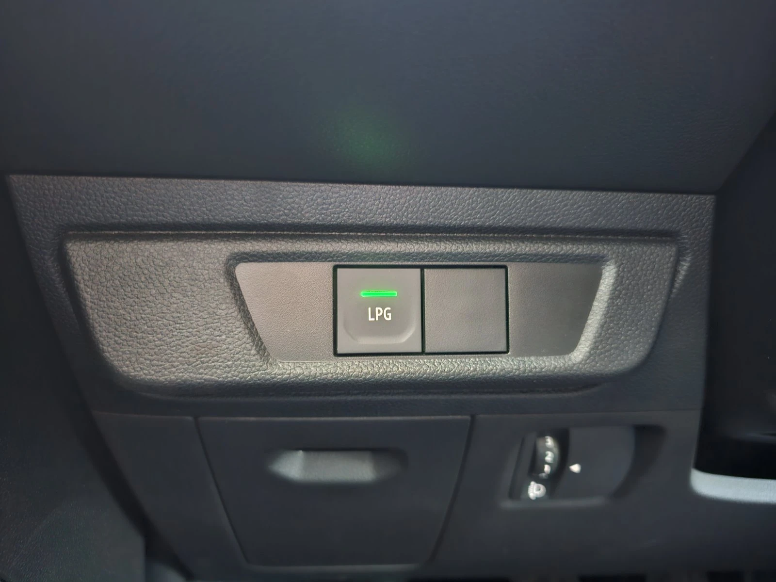 Dacia Sandero 1.0 TCe 90 Stop&Start LPG | Mobile.bg   12