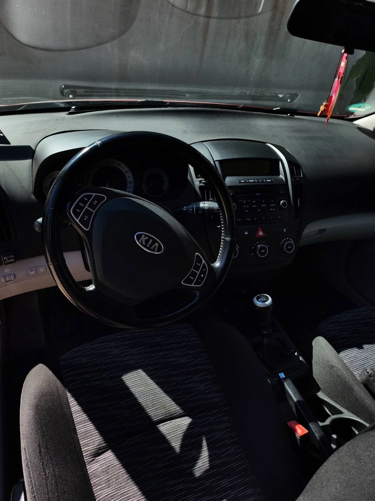 Kia Ceed 1.6i - изображение 5