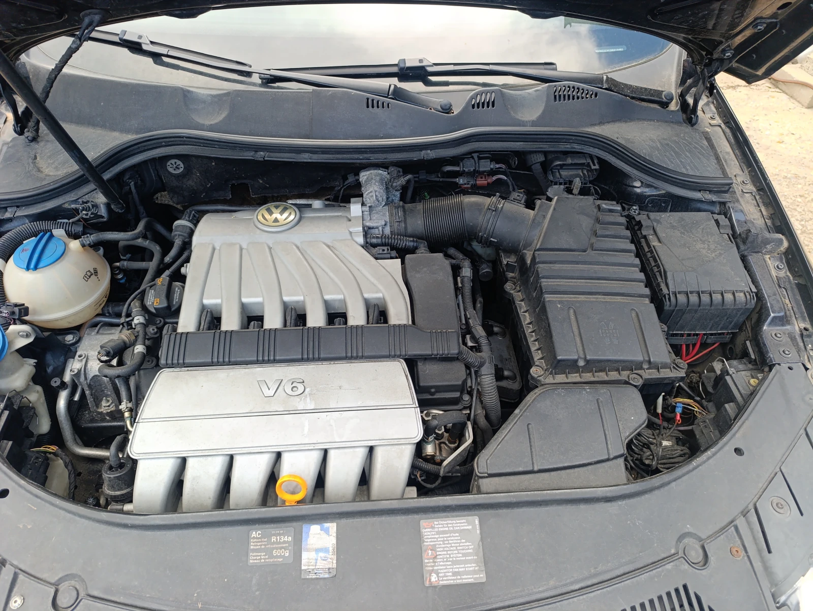 VW Passat 3.2 DSG 4x4 , снимка 13 - Автомобили и джипове - 53537918
