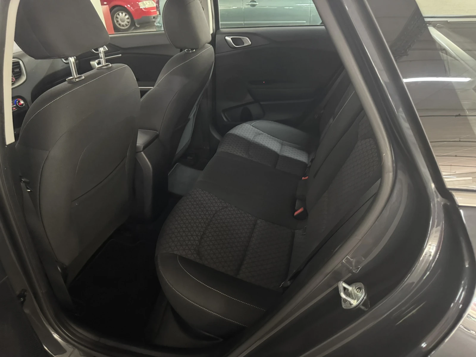 Kia Ceed DynamicLine 1.0T-GDI - изображение 10