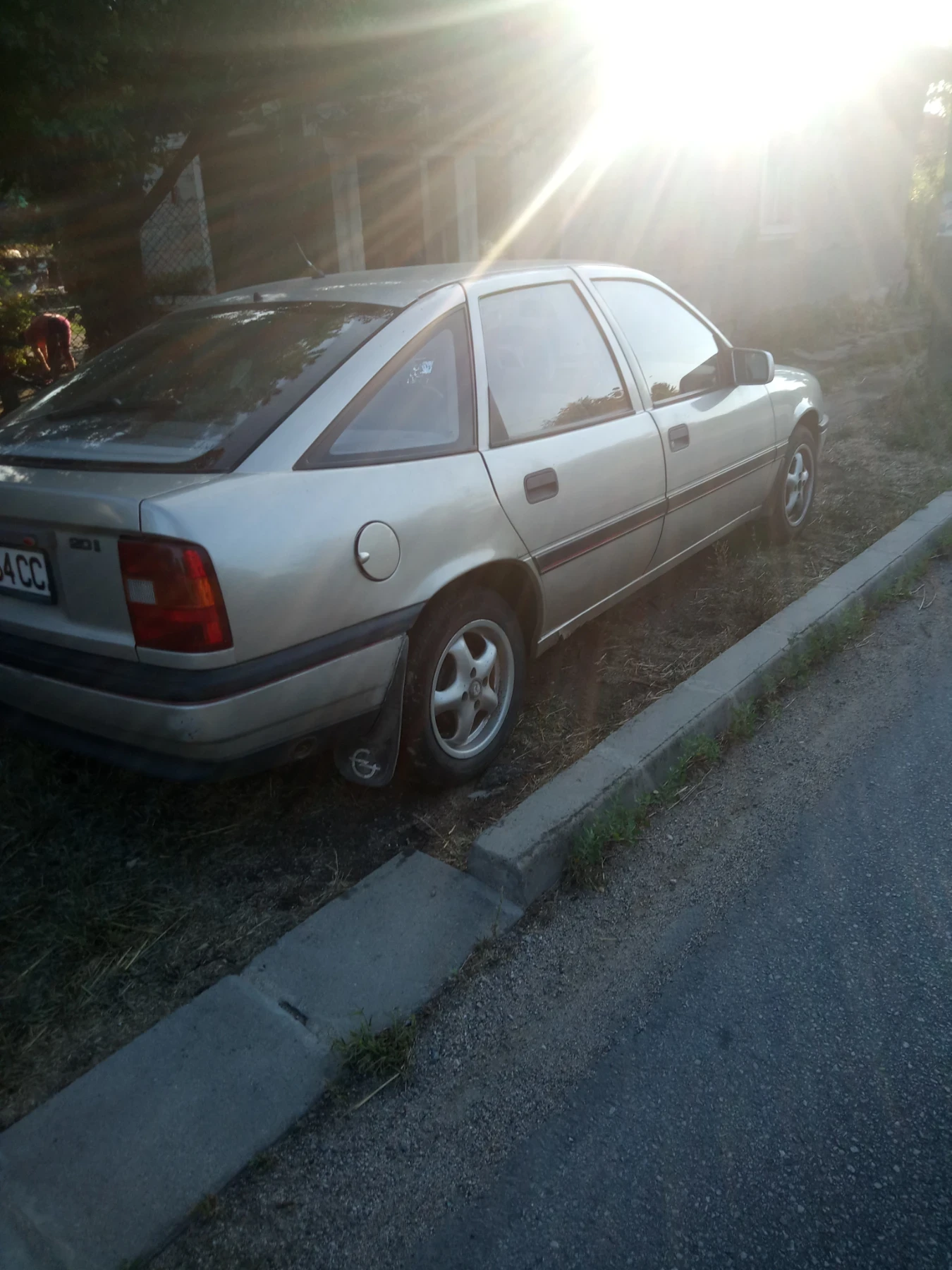 Opel Vectra 1.6i - изображение 3