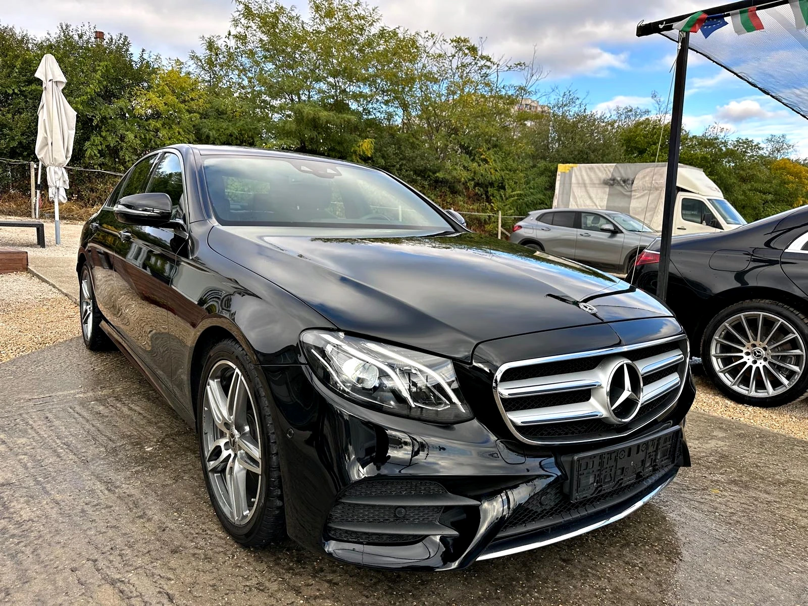 Mercedes-Benz E 220 AMG-LINE-4MATIC-DIGITAL* 9G - изображение 3